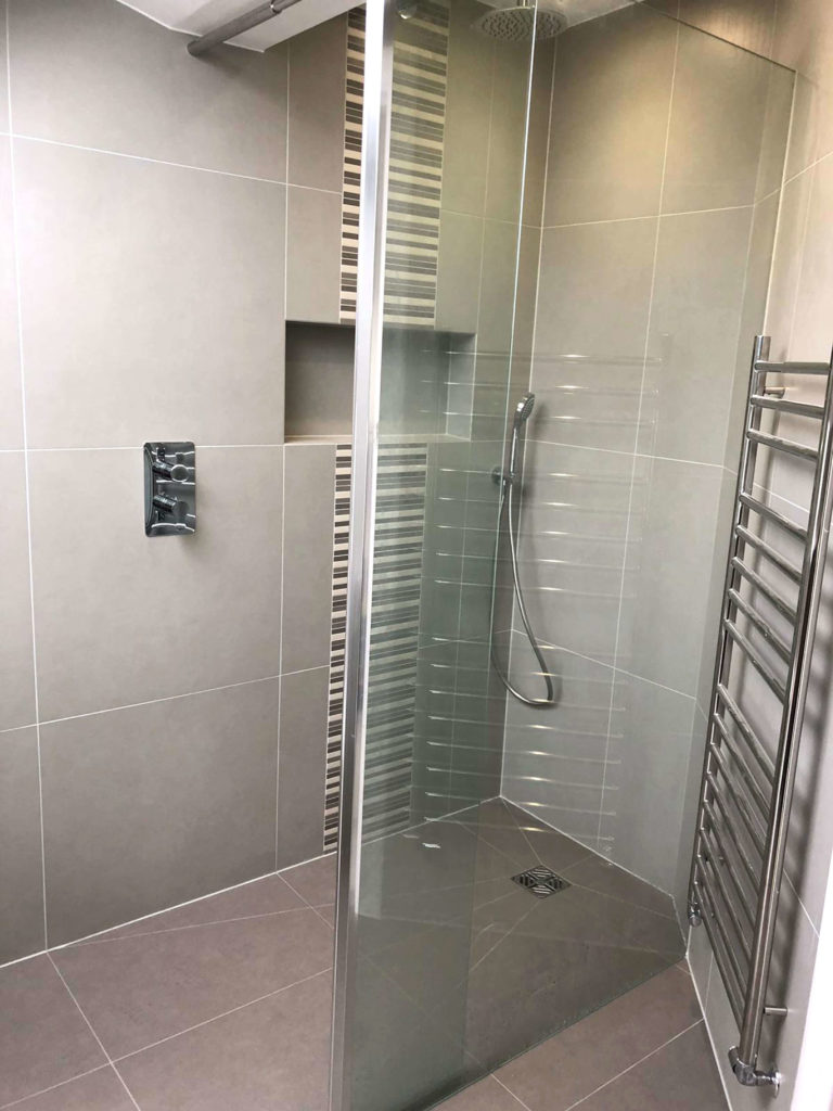 Completed modern showering-space project at Elers Road