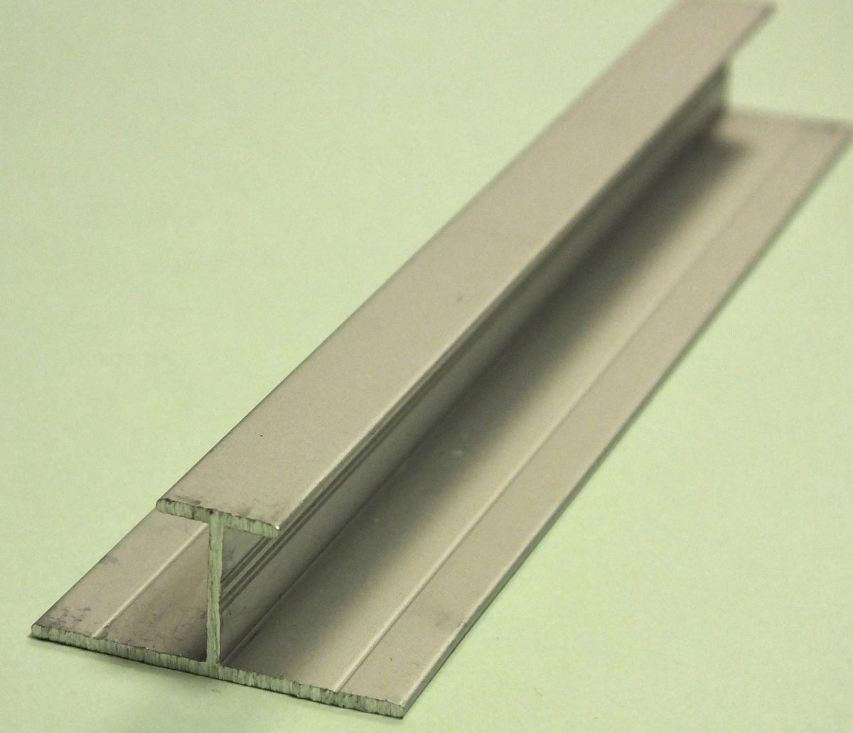 Auvellis Nexara H-Shaped 2-Part Stacking Profile 2.4m – Aluminium