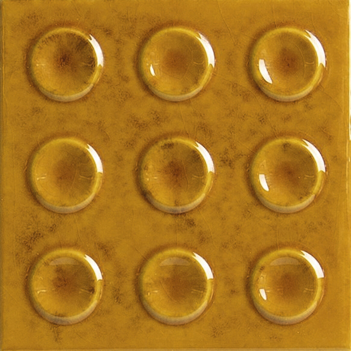 APE ACRUX AMBER 10X10 — Gloss