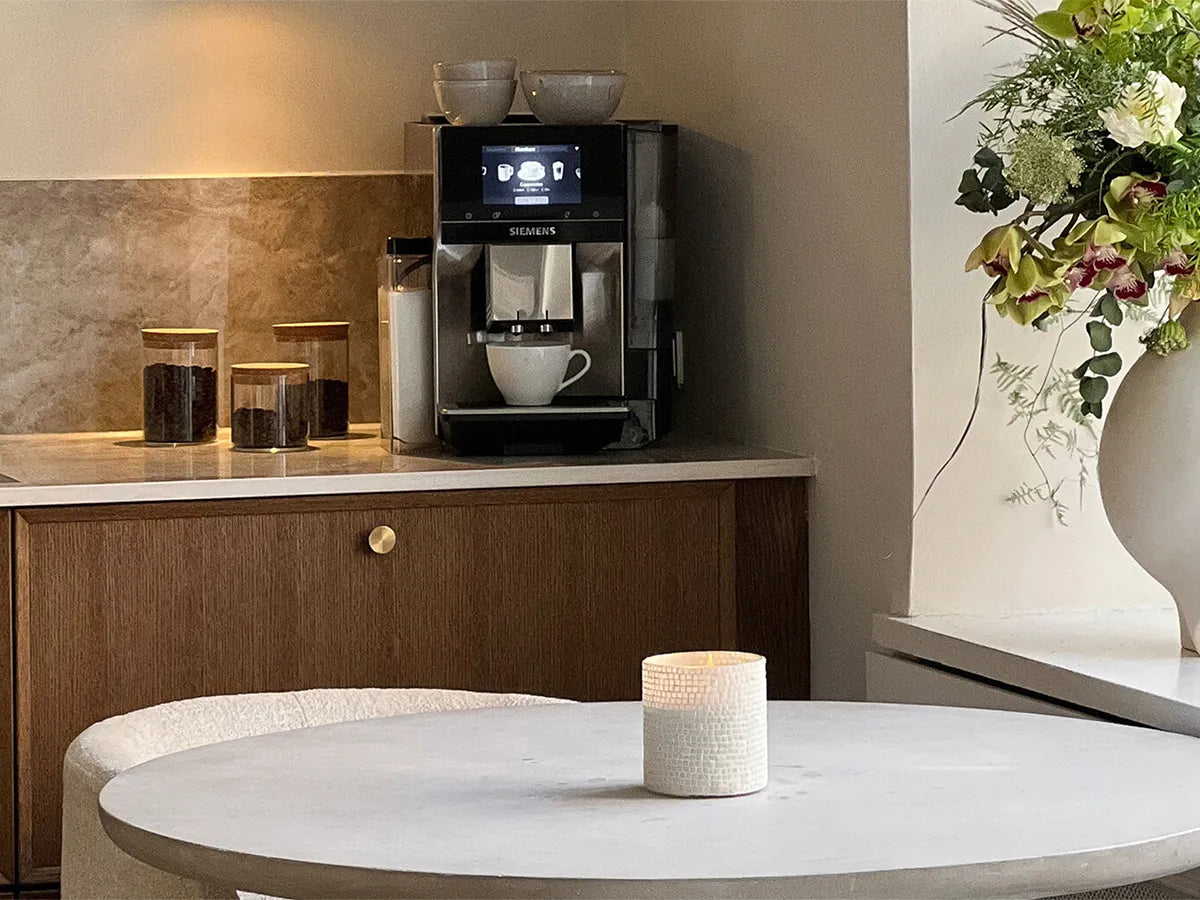 Siemens — A considered kitchen coffee corner