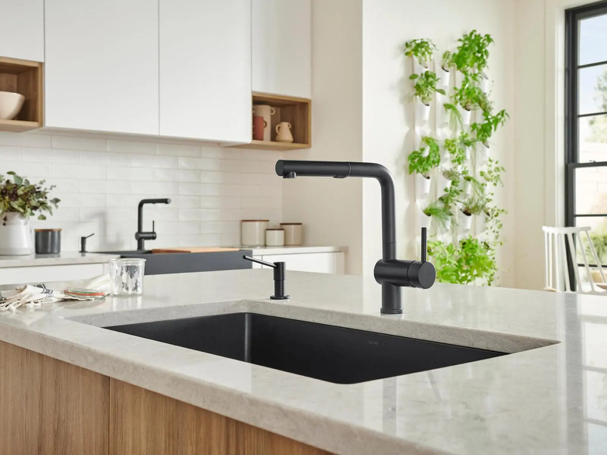 BLANCO — A coordinated black sink and tap