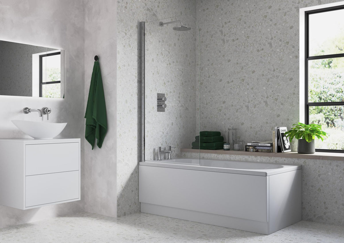 Auvellis Nexara 800 × 1500mm single curved bath screen in Chrome